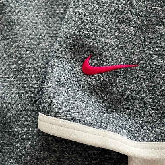 Nike Dri-Fit top - Picture 7 of 10